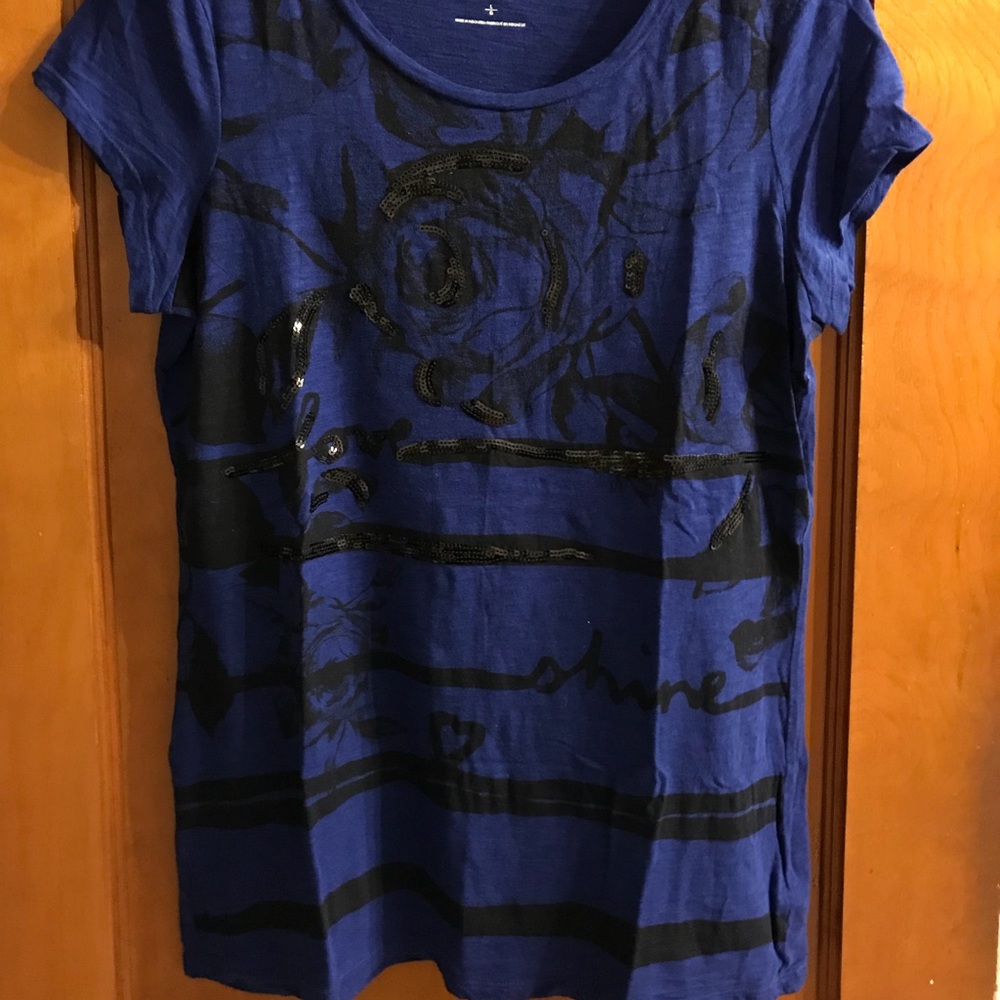 Royal blue T-shirt with black sequins
